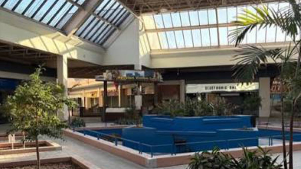 Greenpoint Mall
