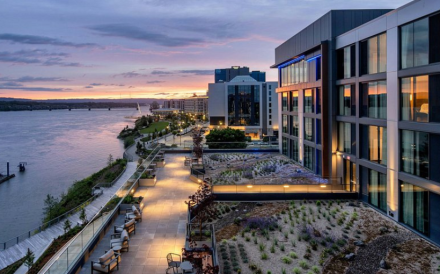 AC Hotel Vancouver Waterfront