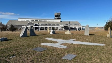 BOS Marthas Vineyard Airport