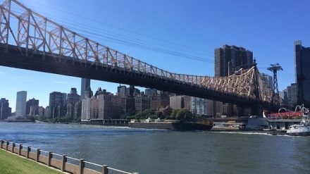 New York Roosevelt Island photo by Sergei Gussev Wikimedia resized
